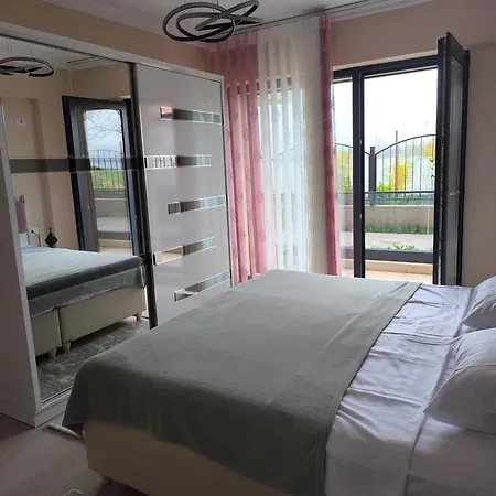 Sea&lake Jade Apartamento